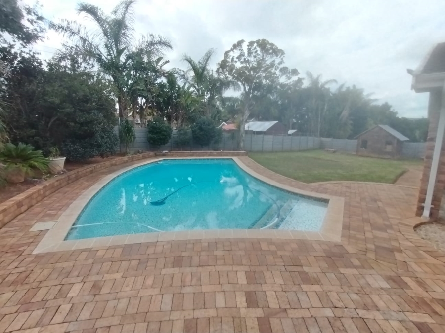 4 Bedroom Property for Sale in Vanes Estate Eastern Cape